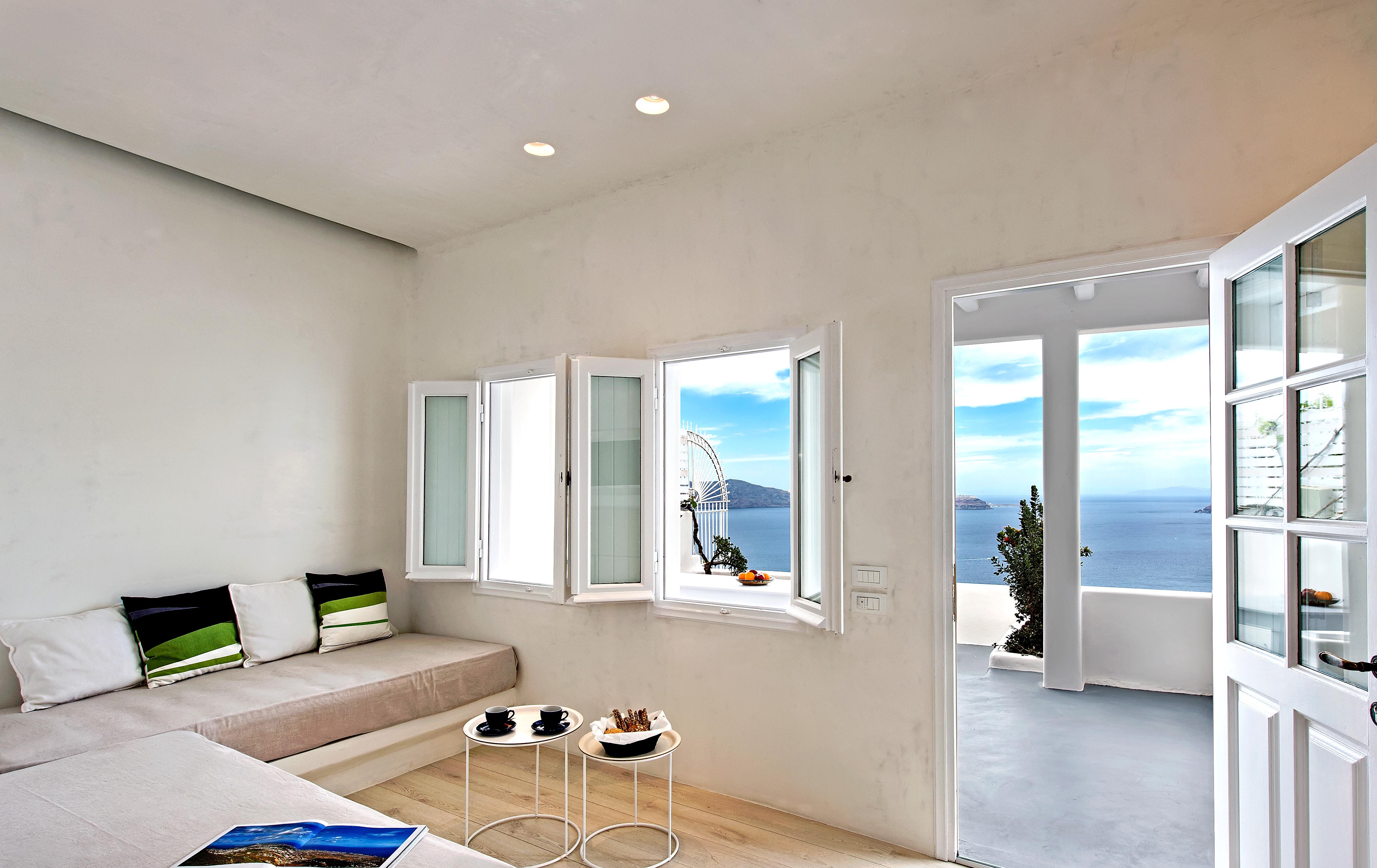 Porto Fira Suites